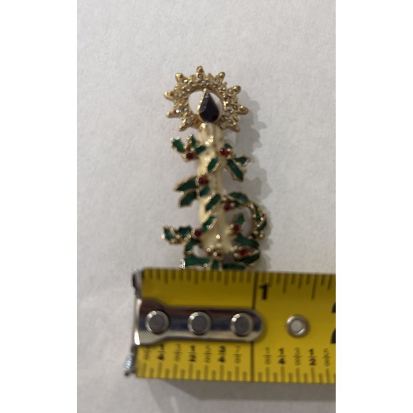 Vintage White Christmas Candle with Holly Gold Tone Brooch Pin Enamel‎ - Picture 6 of 6